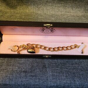Juicy Couture Gold Tone Puffy Heart Charm 7.5" Toggle Bracelet NIB